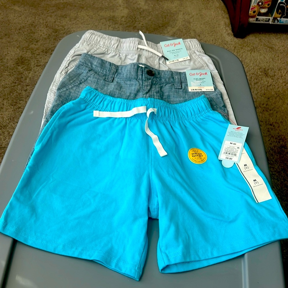 Cat & Jack Flat-front shorts boys (3 pairs)